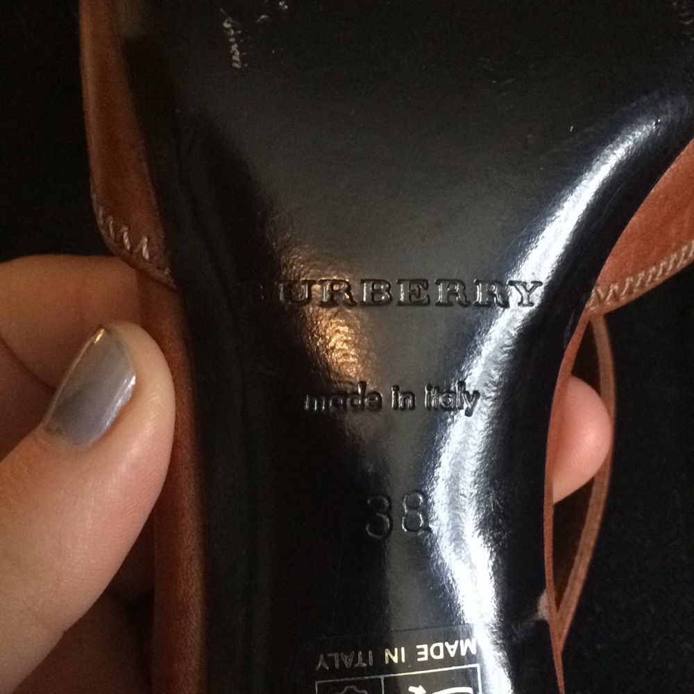 Vintage. Burberry. Heels. (Negotiable!) - Picture 5 of 5